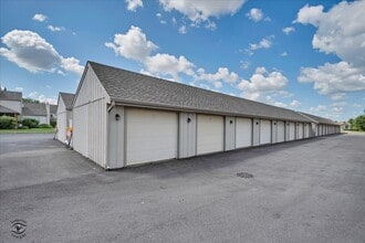 608 Huntington Ct in Bourbonnais, IL - Building Photo - Building Photo