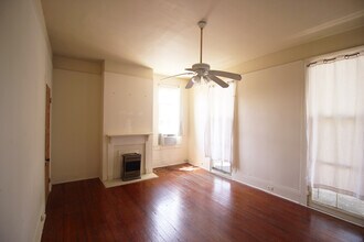 7815 Birch St, Unit 7815 in New Orleans, LA - Foto de edificio - Building Photo