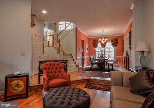 7806 Fox Gate Ct in Bethesda, MD - Building Photo - Building Photo