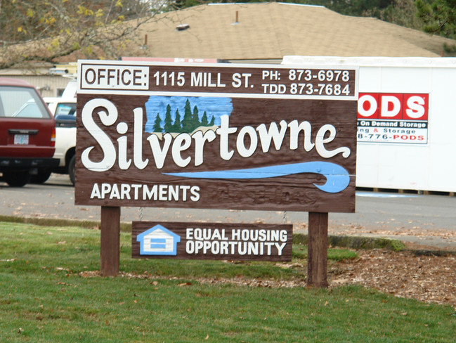 Silvertowne I Apartments in Silverton, OR - Foto de edificio - Building Photo