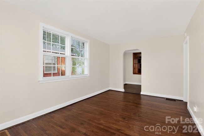 property at 1415 Herrin Ave