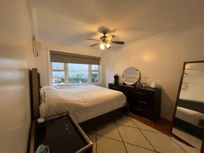 11 Beverly Pl in Edgewater, NJ - Foto de edificio - Building Photo