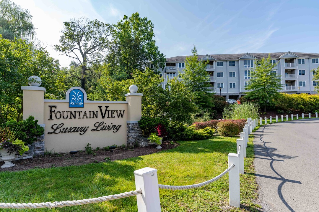 215 Fountain Vw, Unit 215 in Morgantown, WV - Foto de edificio