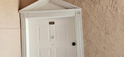 4760 NW 102nd Ave in Doral, FL - Building Photo - Building Photo