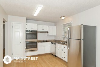 87 Edward Dr in Eureka, MO - Building Photo - Building Photo