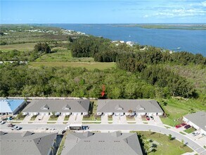 8959 Orchid Reserve Cir in Wabasso, FL - Foto de edificio - Building Photo