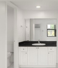 17350 NW 68th Ave, Unit 300-118A in Hialeah, FL - Building Photo - Building Photo