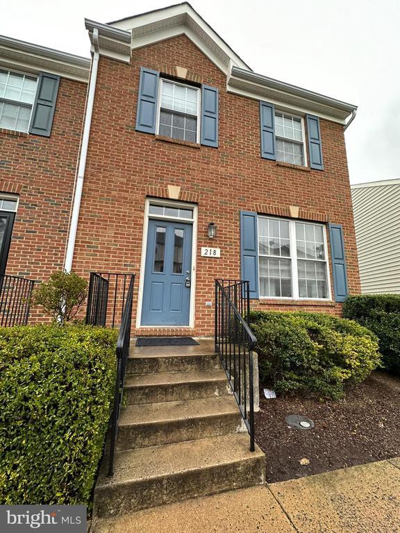 218 Kirby St in Manassas Park, VA - Building Photo - Building Photo