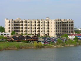 1 Riverpointe Plz Apartamentos