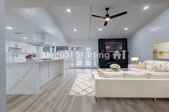 7310 Corta Calle Dr in Houston, TX - Building Photo - Building Photo