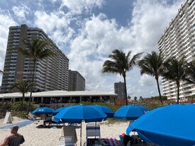 1965 S Ocean Dr, Unit 2F in Hallandale Beach, FL - Building Photo