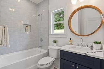 496 Glenwood Pl SE in Atlanta, GA - Building Photo - Building Photo