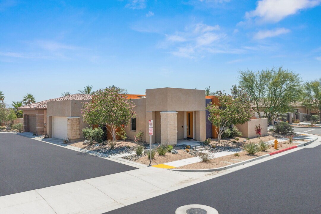 74478 Millennia Way in Palm Desert, CA - Building Photo