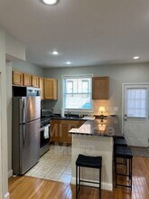 37 S Ellwood Ave in Baltimore, MD - Building Photo - Building Photo