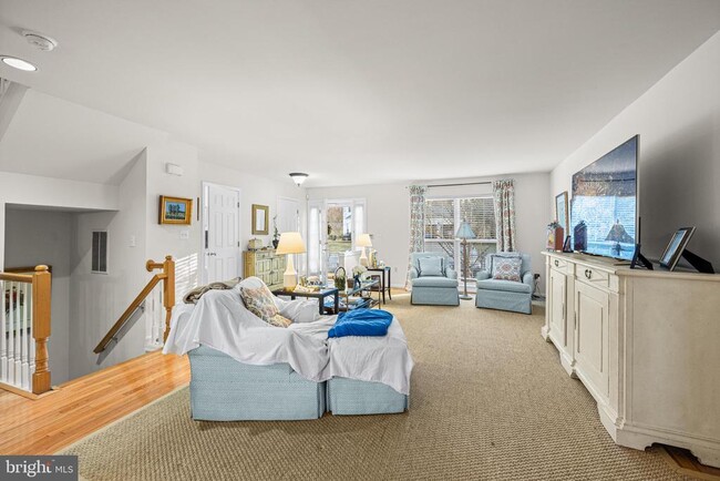 5 Farnham Way in Timonium, MD - Foto de edificio - Building Photo