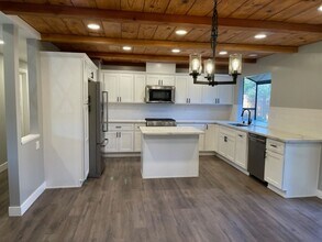 120 Cam Encanto in Danville, CA - Building Photo - Building Photo