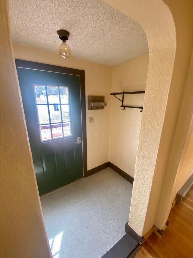 154 6th St W in Whitefish, MT - Building Photo - Building Photo
