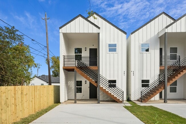 301 Cartersville St