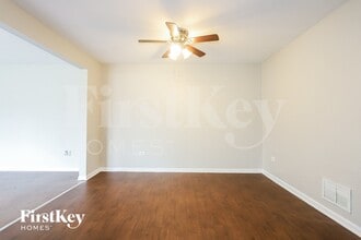 803 Blackhawk Dr in University Park, IL - Building Photo - Building Photo