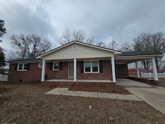 property at 2604 Geneva Ct