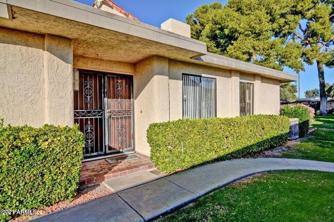 property at 7706 E Vista Dr