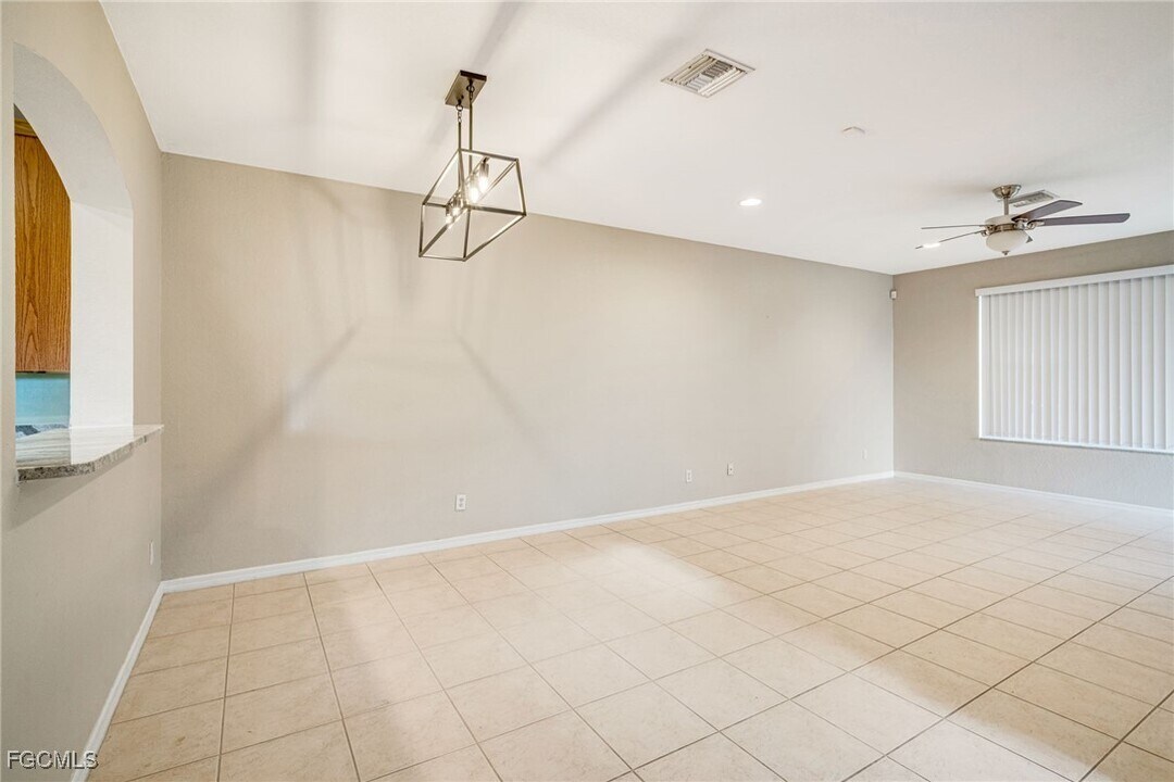3174 Antica St in Ft. Myers, FL - Building Photo