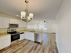 15374 W Gelding Dr in Surprise, AZ - Building Photo - Building Photo