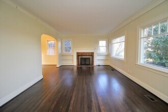 2241 NE 33rd Ave in Portland, OR - Building Photo - Building Photo