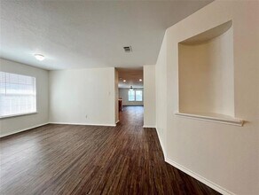 10457 Winding Passage Way in Fort Worth, TX - Foto de edificio - Building Photo