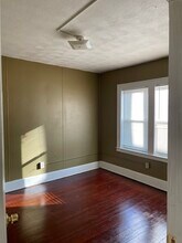 117 Enfield St, Unit 2nd in Hartford, CT - Foto de edificio - Building Photo