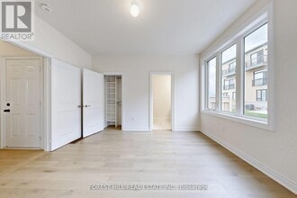 40 Tennant Cir in Vaughan, ON - Building Photo - Building Photo