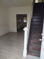 52 Hallet St in East Stroudsburg, PA - Building Photo