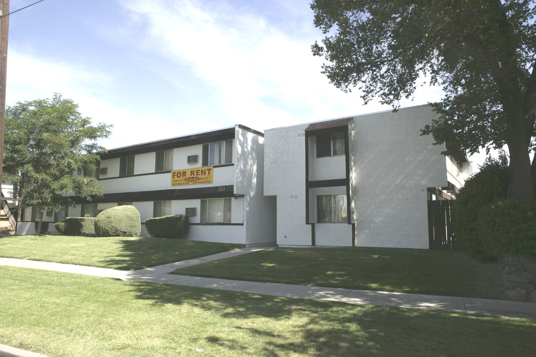 Greentree Apartments in Lancaster, CA - Foto de edificio