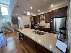 2603 162 St in White Rock, BC - Building Photo - Building Photo