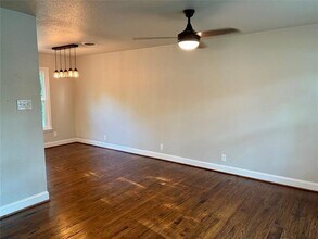 1009 Alice St in Denton, TX - Building Photo - Building Photo