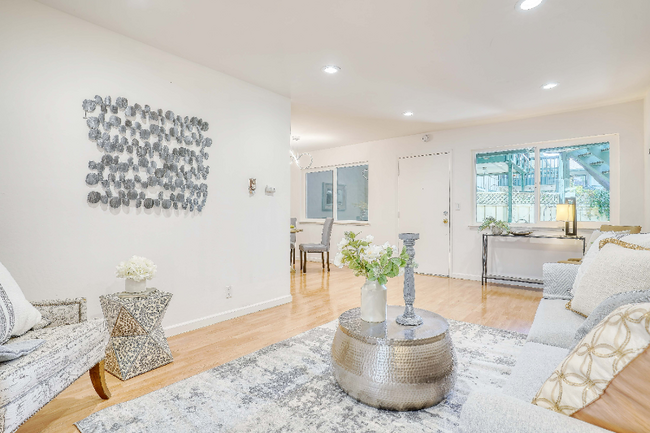 2025 California St in Mountain View, CA - Building Photo - Building Photo
