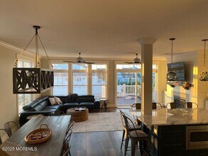 467 NJ-35 in Mantoloking, NJ - Building Photo - Building Photo