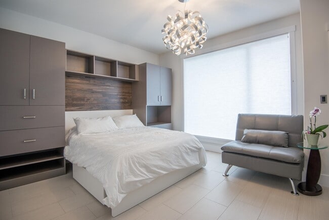 1174A Spadina Crescent E in Saskatoon, SK - Building Photo - Building Photo