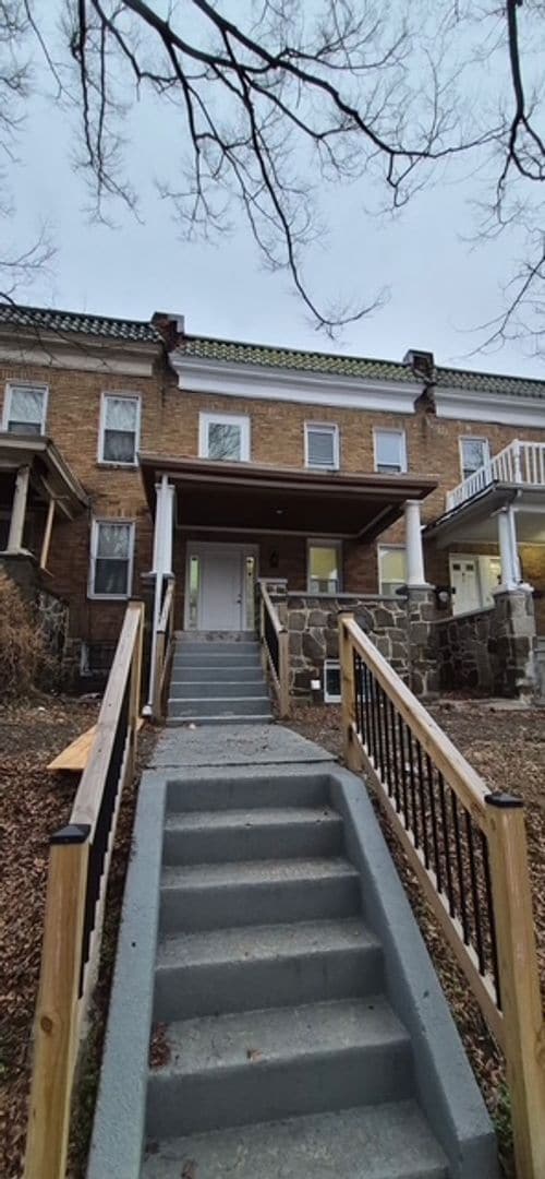 3302 Gwynns Falls Pkwy