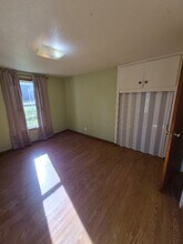 1248 NW Ellan St in Roseburg, OR - Foto de edificio - Building Photo