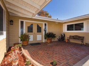 648 Morro Rd in Fallbrook, CA - Building Photo - Building Photo