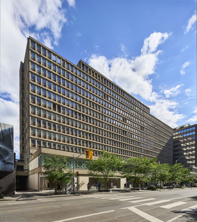 The Colonnade in Toronto, ON - Building Photo - Building Photo