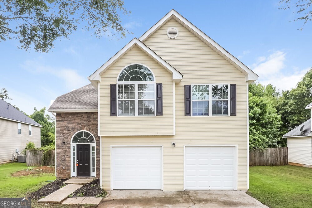 11758 Registry Blvd in Hampton, GA - Building Photo
