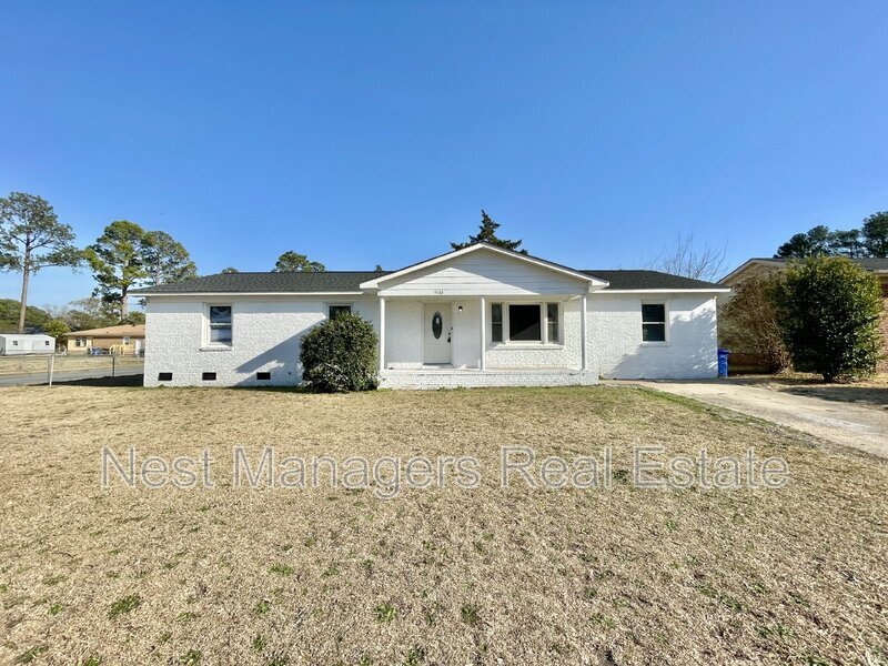 5148 Longbranch Dr in Fayetteville, NC - Building Photo