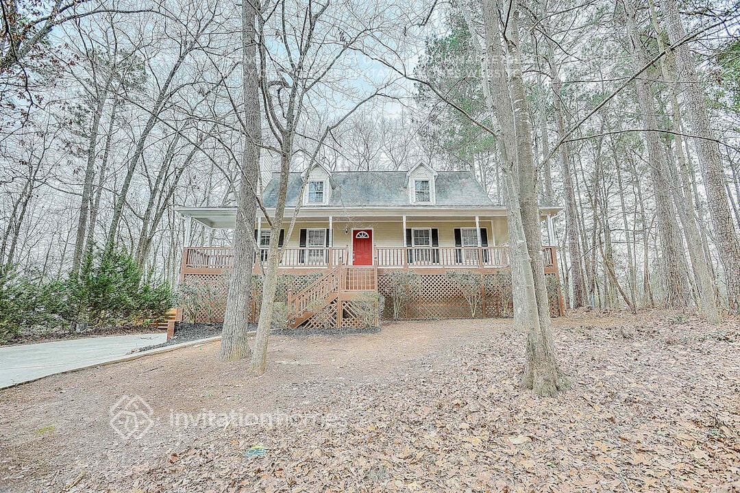39 Little John Way in Douglasville, GA - Building Photo