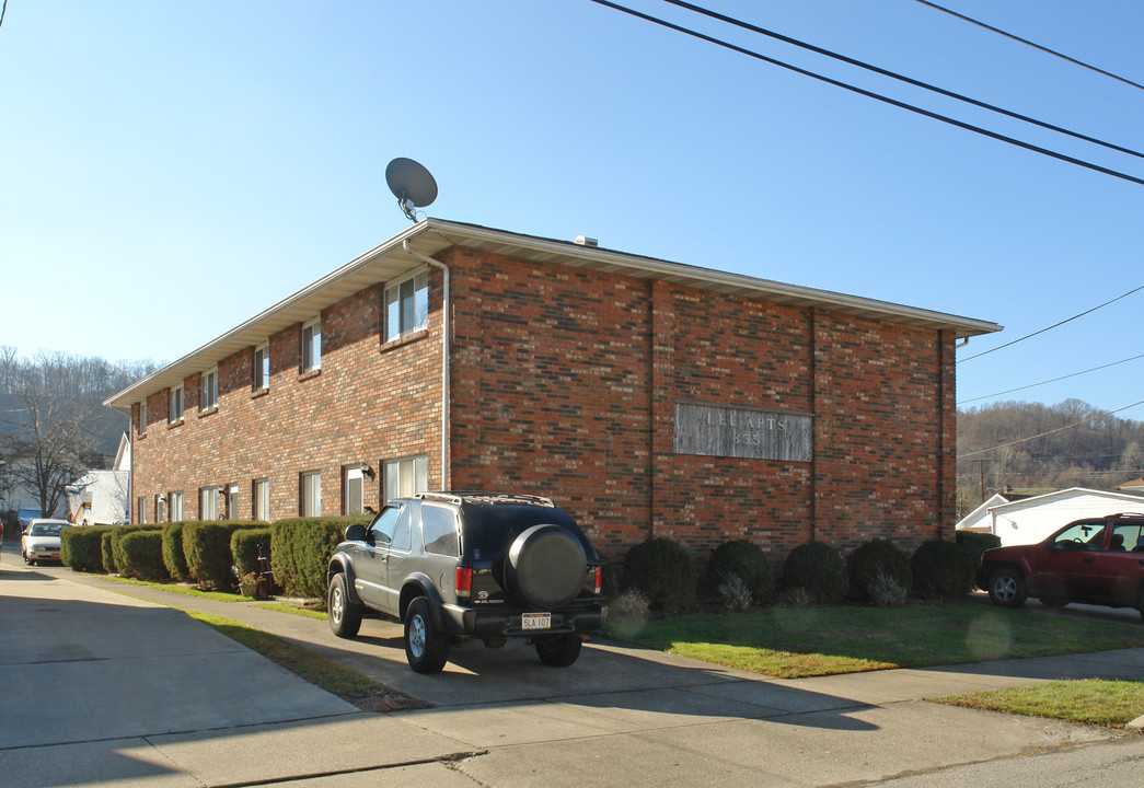 855 Lee St in Barboursville, WV - Building Photo