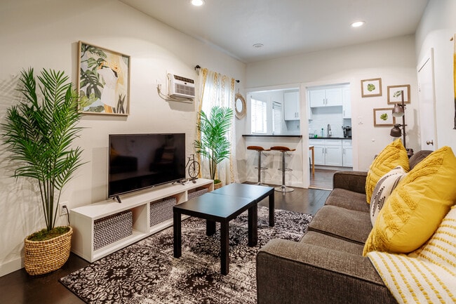 1806 Washington Way, Unit A