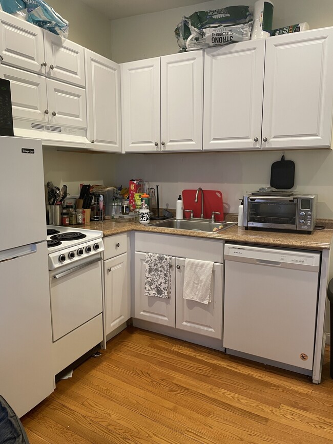 19 Phillips St, Unit Phillips street 2 in Boston, MA - Building Photo - Building Photo