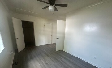 215 Teurlings Dr in Lafayette, LA - Building Photo - Building Photo