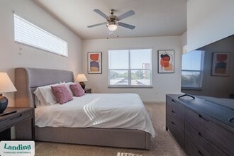 1111 Austin Hwy, Unit 6207 in San Antonio, TX - Foto de edificio - Building Photo